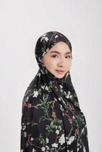 Load image into Gallery viewer, Leila Prayer Robe - Black