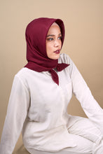 Load image into Gallery viewer, Plain Square - Bunga Raya